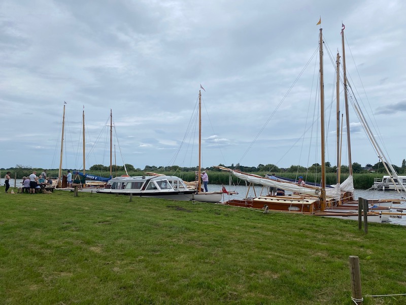 1 Crews meeting on the moorings before departing down the Bure